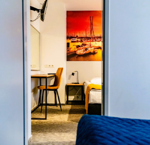 Pokój rodzinny z drzwiami przechodnymi